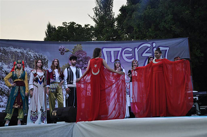 Çamlıyayla'da 'İğne Oyası Festivali 'Coşkusu Görülmeye Değerdi