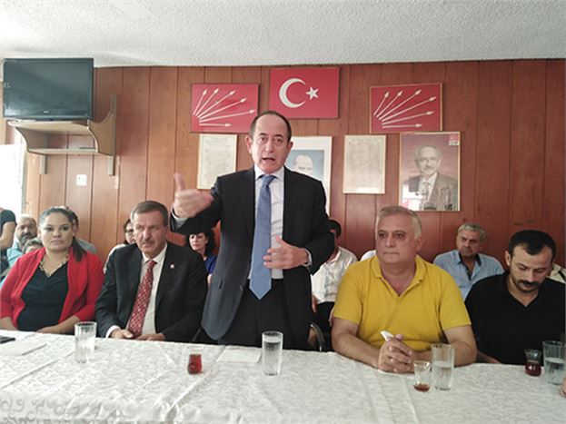 CHP Parti Meclis Üyesi Mehmet Akif Hamzacebi, Tarsus Teşkilatı ile Buluştu