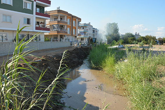 Meski, Tarsus’un Merkezin de  Açıktan Akan Kanalı Kapattı