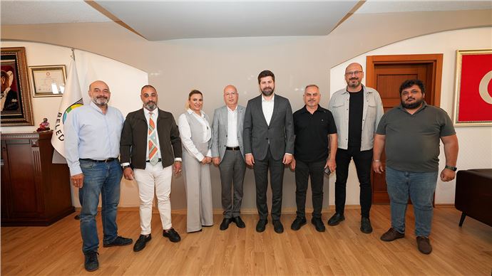 Tarsus Gazeteciler Cemiyeti Yönetimi’nden Tarsus Belediye Başkanı Ali Boltaç’a Ziyaret